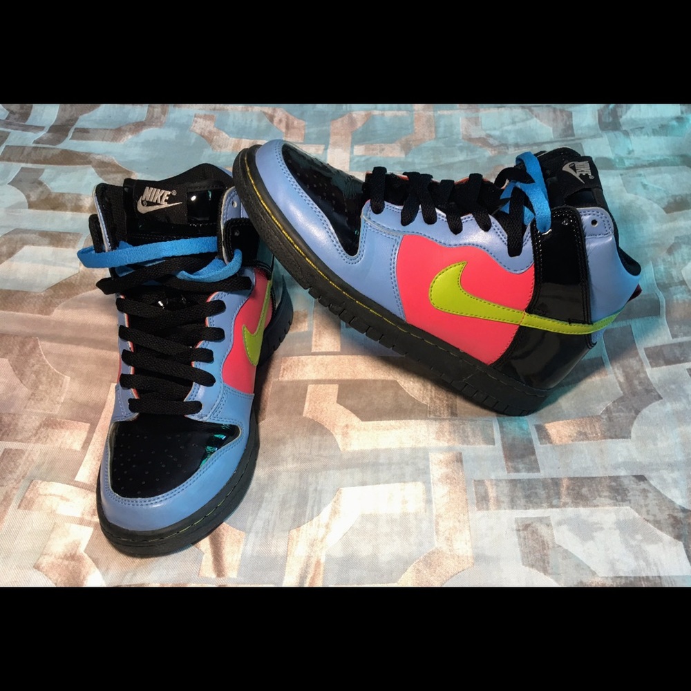 Retro Nike Hi Top Multi-Colored SZ:6Y
